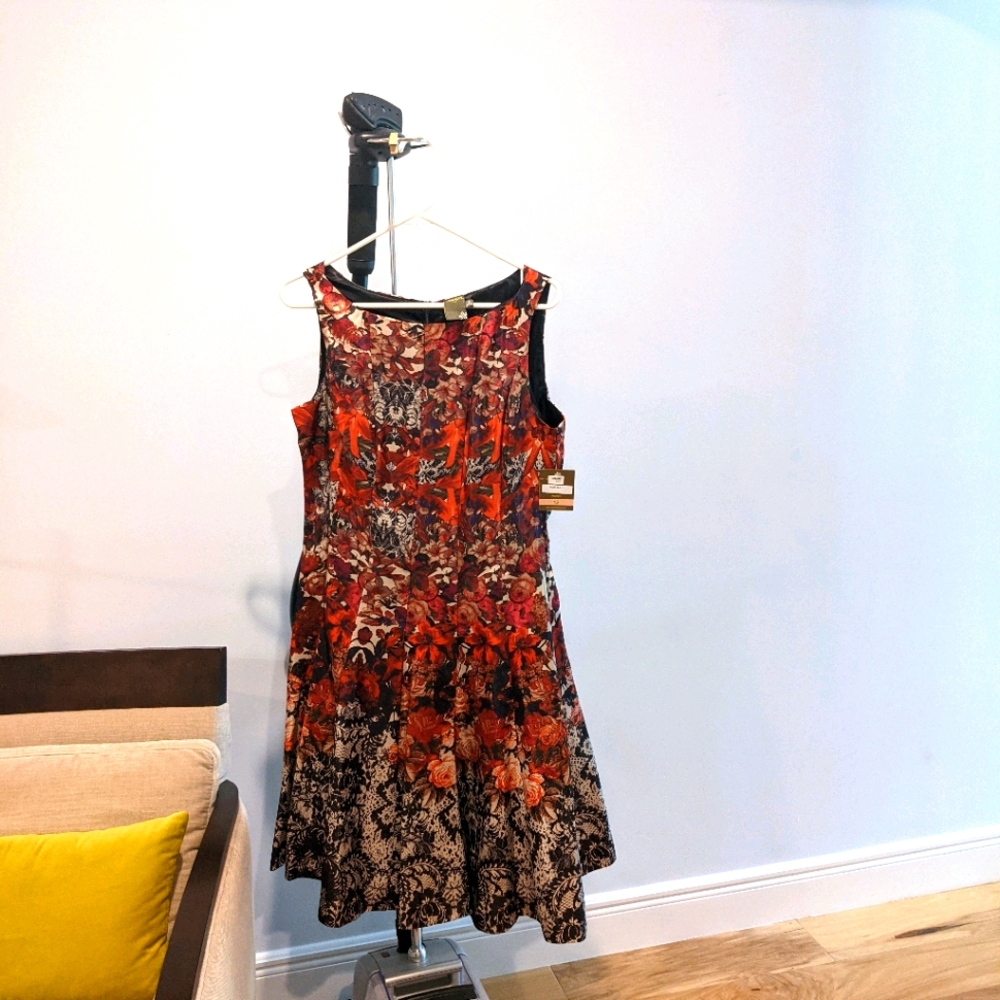 Dress A-line sleeveless by Taylor